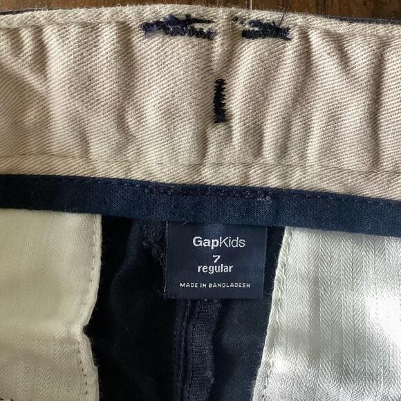 GAP Kids Uniform Lived-In Khakis - Picture 4 of 7